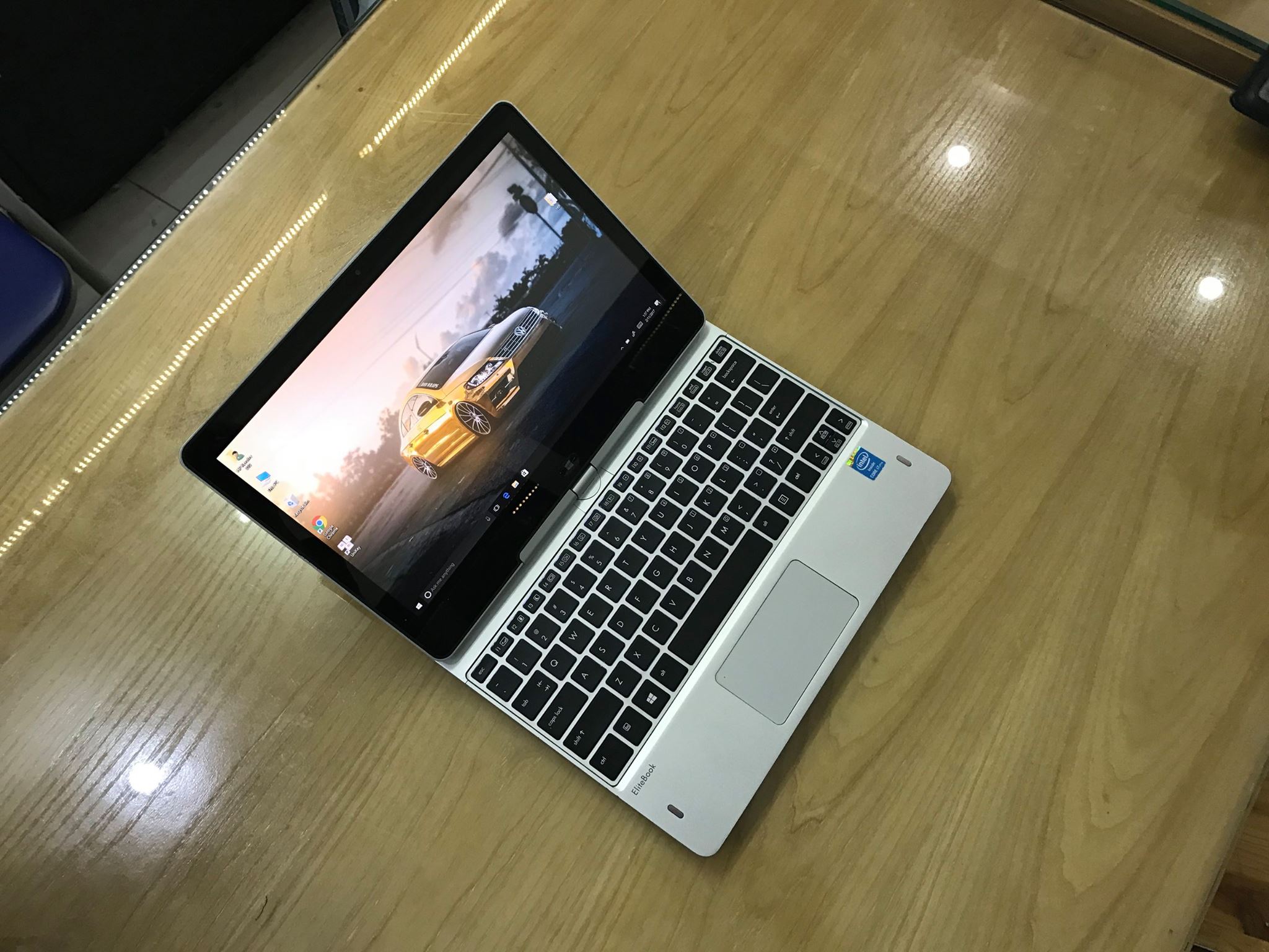 Laptop HP Revolve 810 G2 Core i7-5.jpg
